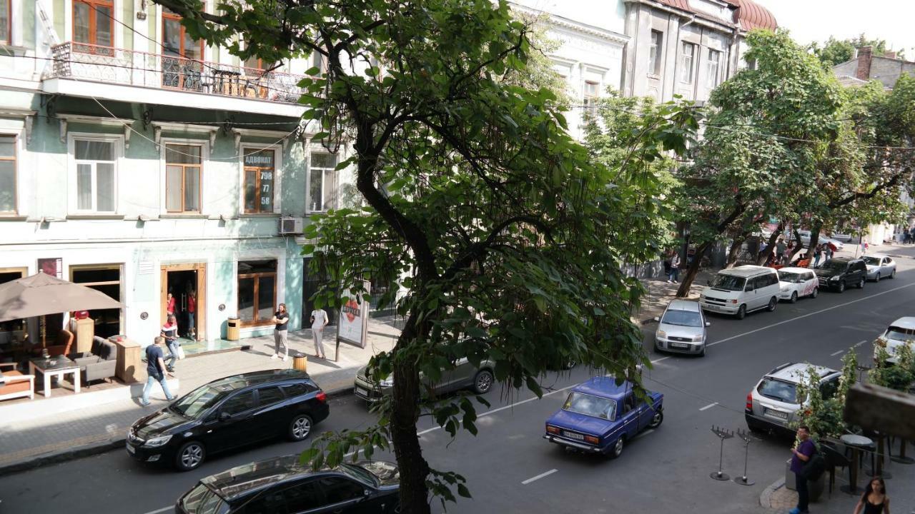 E4 Hotel Odesa Exterior photo